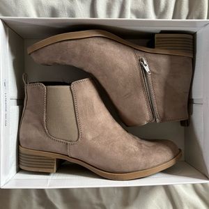 Neutral Booties